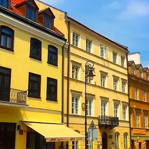 Oki Doki Old Town Varşova